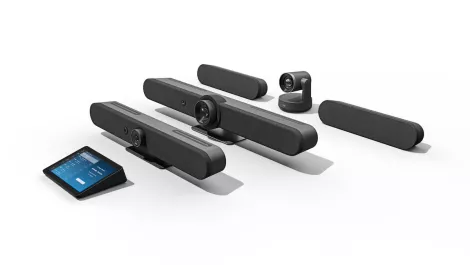 Rally family shot with tap zoom jpn copy