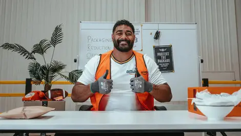 Amazon jordanmailata declanblackall 170326 0058