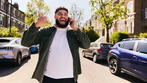 Britons urged to swap texts for calls in wellbeing push